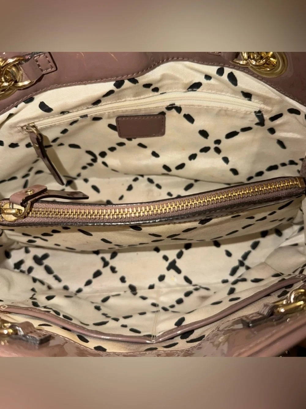 Kate Spade Patent Leather Shoulder Bag w/ Leather & Chain Handles in Taupe - GUC - Picture 3 of 3